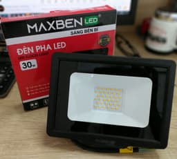 ĐÈN PHA LED MAXBEN